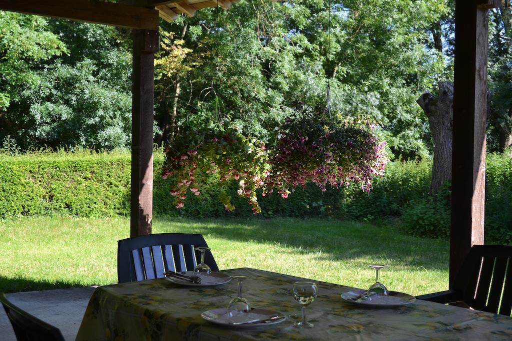 Le Moulin De Lusseau Acomodação com café da manhã Chef-Boutonne Exterior foto