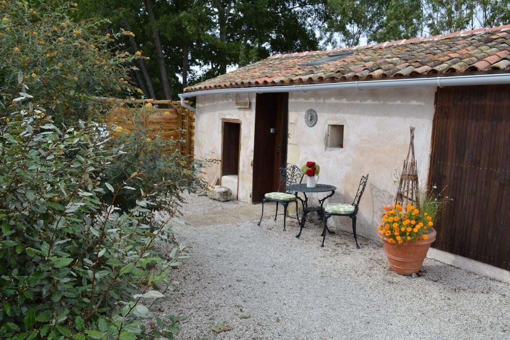 Le Moulin De Lusseau Acomodação com café da manhã Chef-Boutonne Quarto foto
